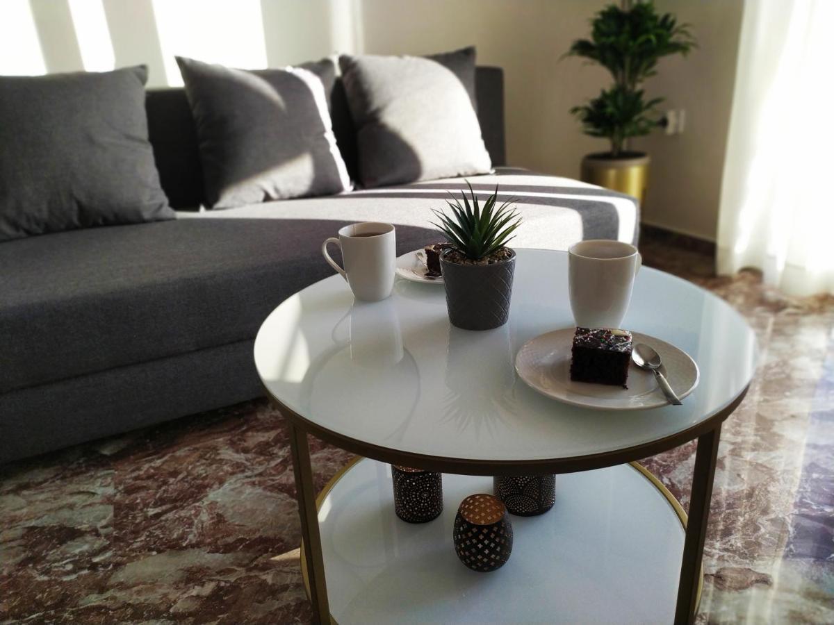 Home Up Trikala  Bagian luar foto